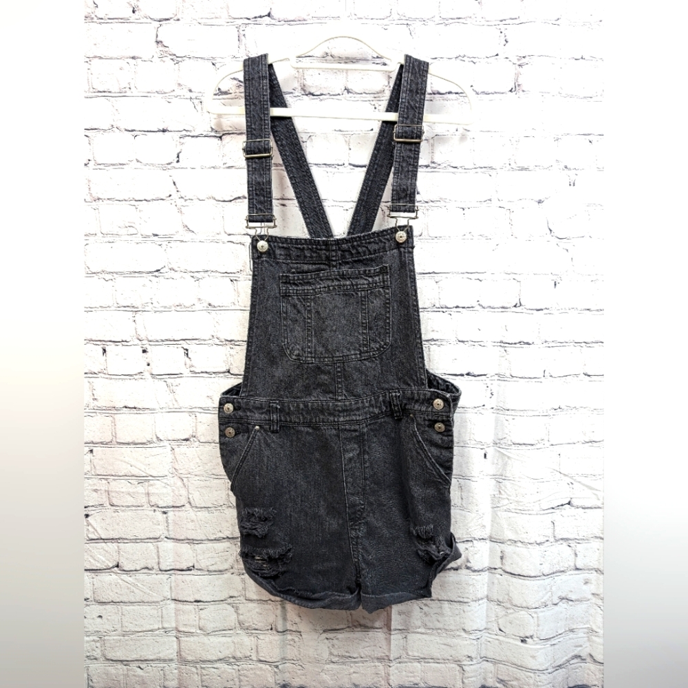 H&M Black Jean overall shorts
